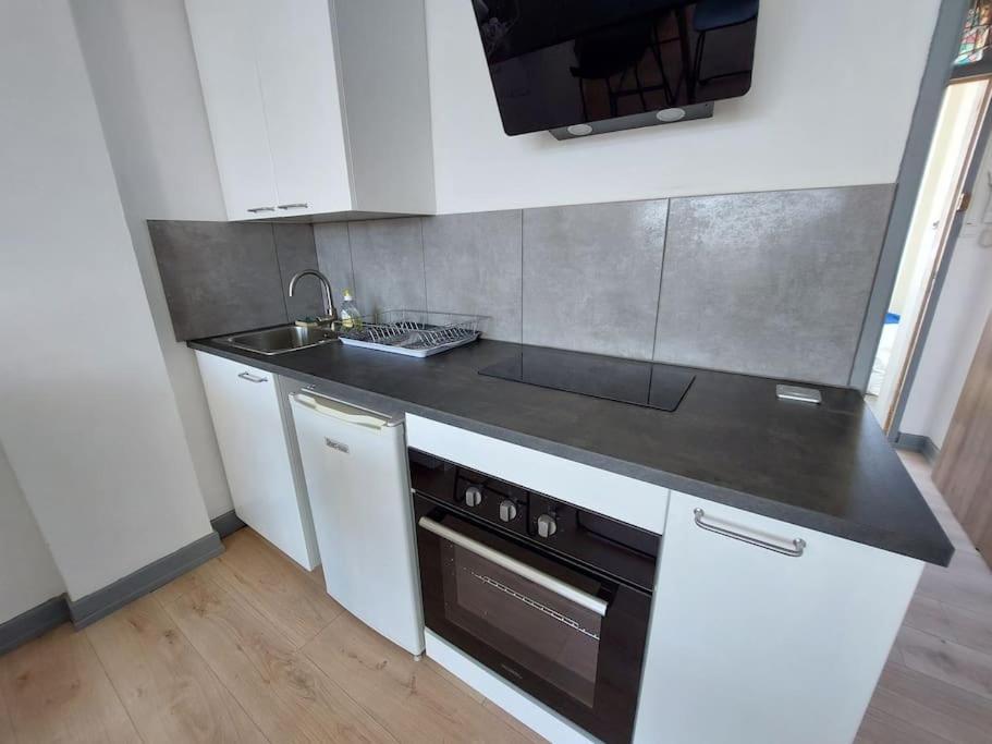 Le Voltaire - T2 Neuf Face Pyrenees Apartment Tarbes Ngoại thất bức ảnh
