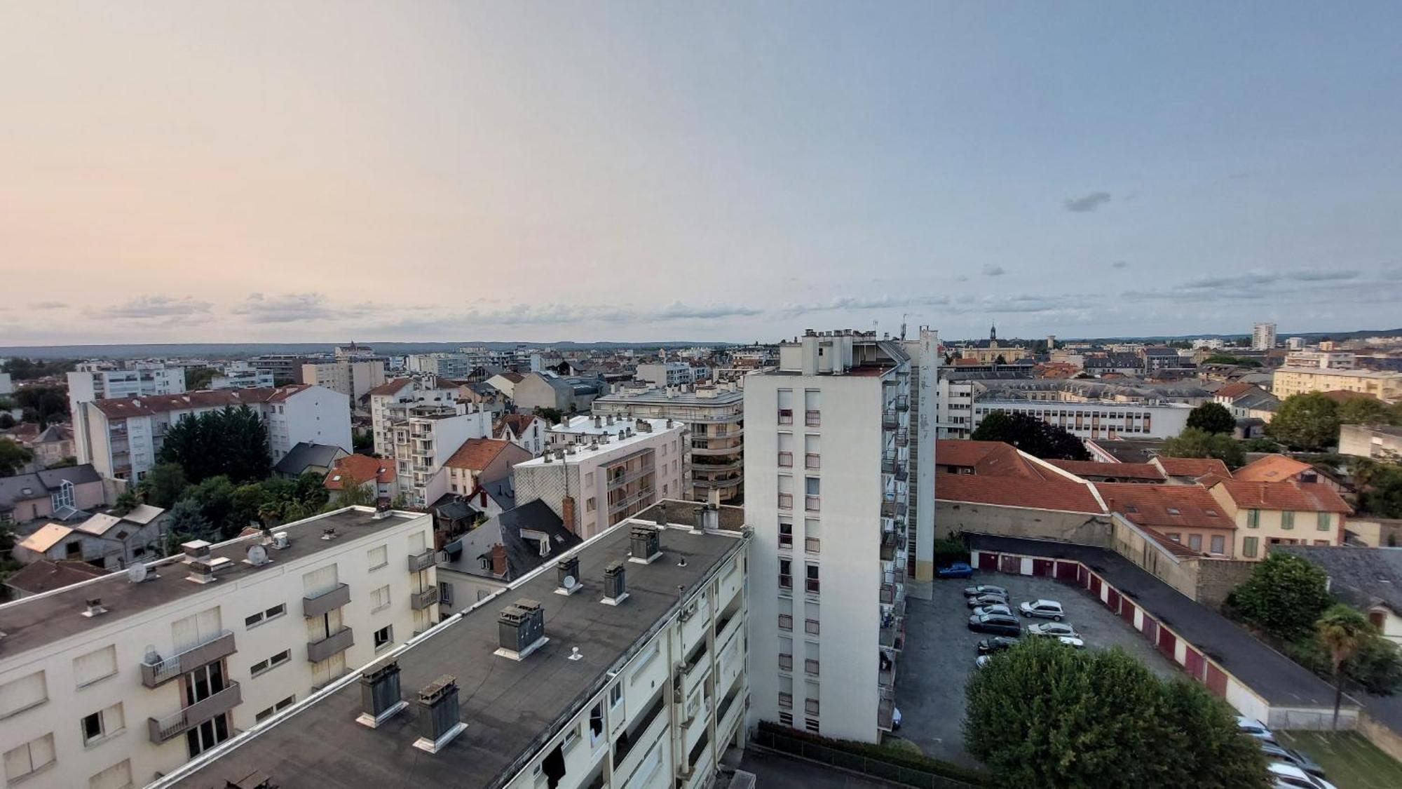 Le Voltaire - T2 Neuf Face Pyrenees Apartment Tarbes Ngoại thất bức ảnh