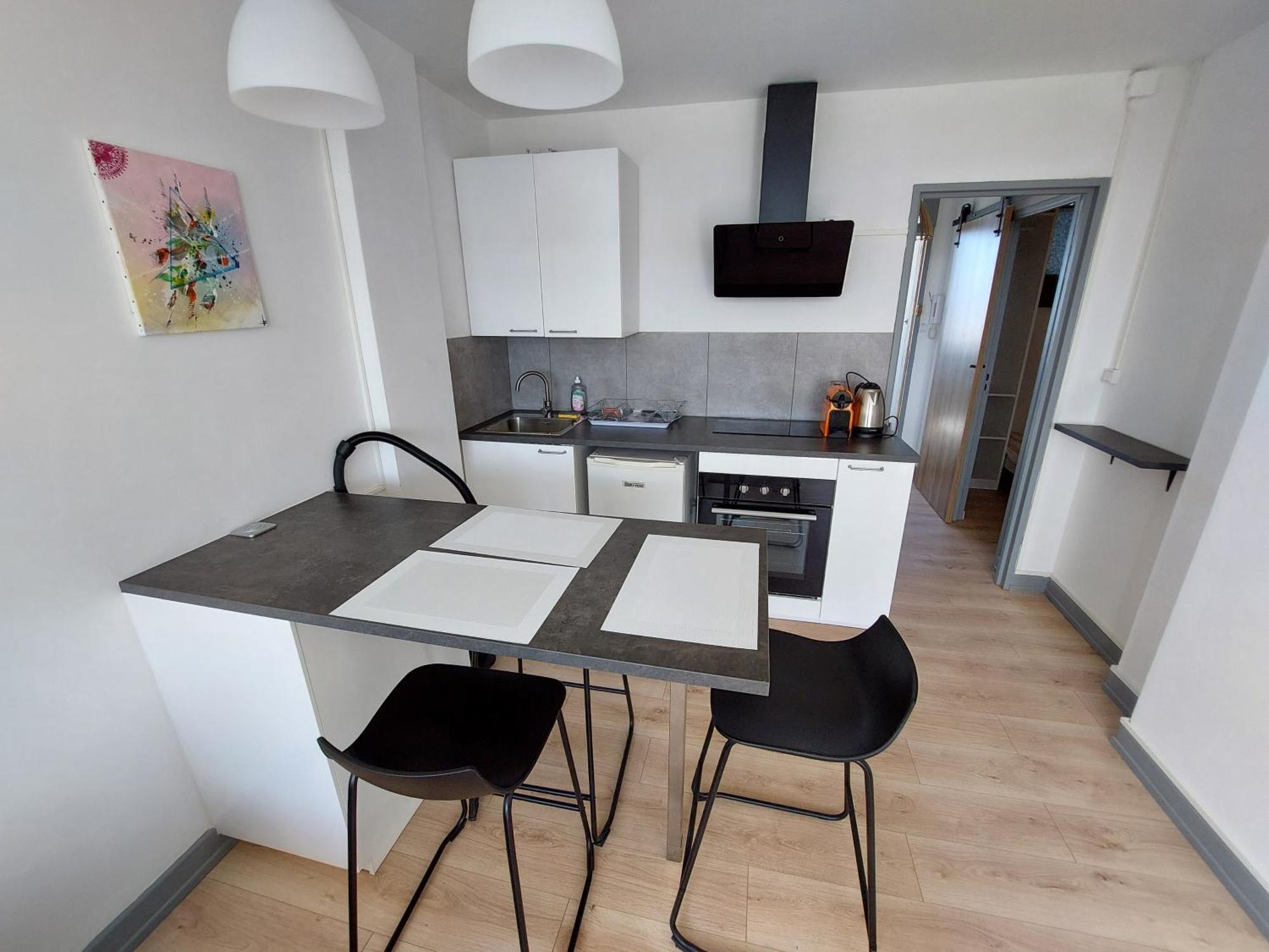 Le Voltaire - T2 Neuf Face Pyrenees Apartment Tarbes Ngoại thất bức ảnh
